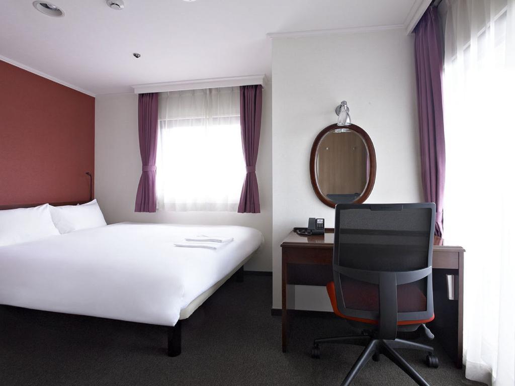 The B Kyoto Sanjo Hotell Rum bild