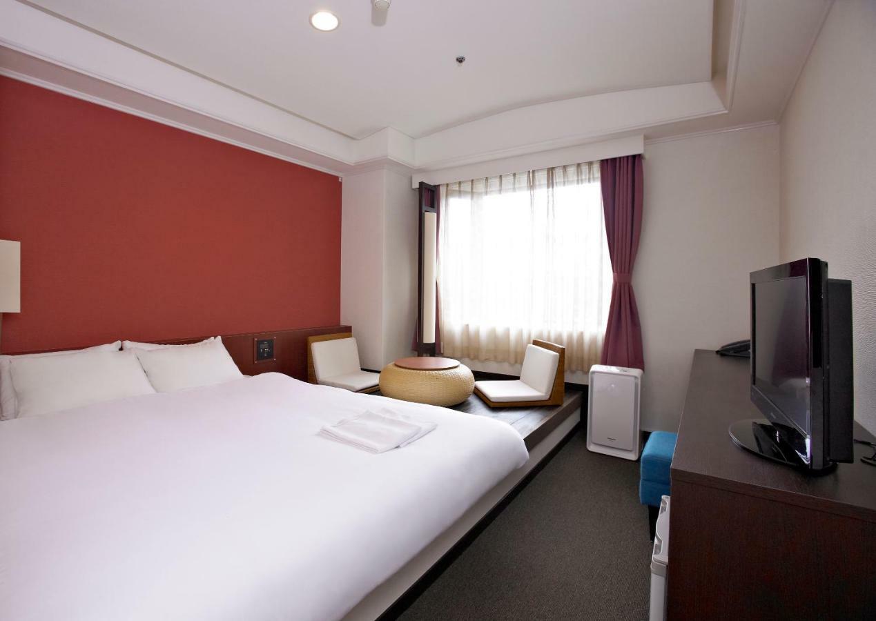 The B Kyoto Sanjo Hotell Exteriör bild